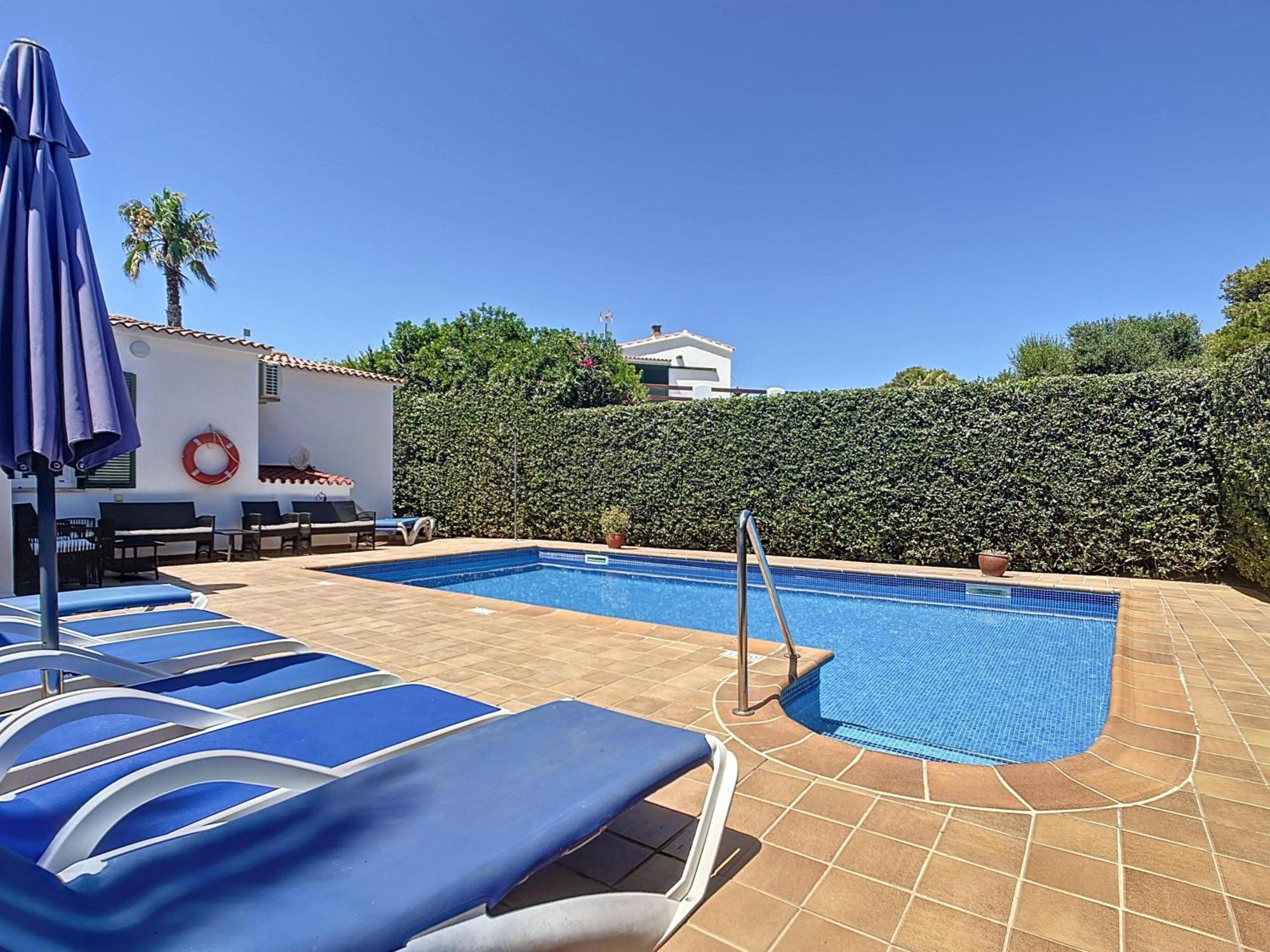 Villa Regina Cala'N Bosch  Exterior photo